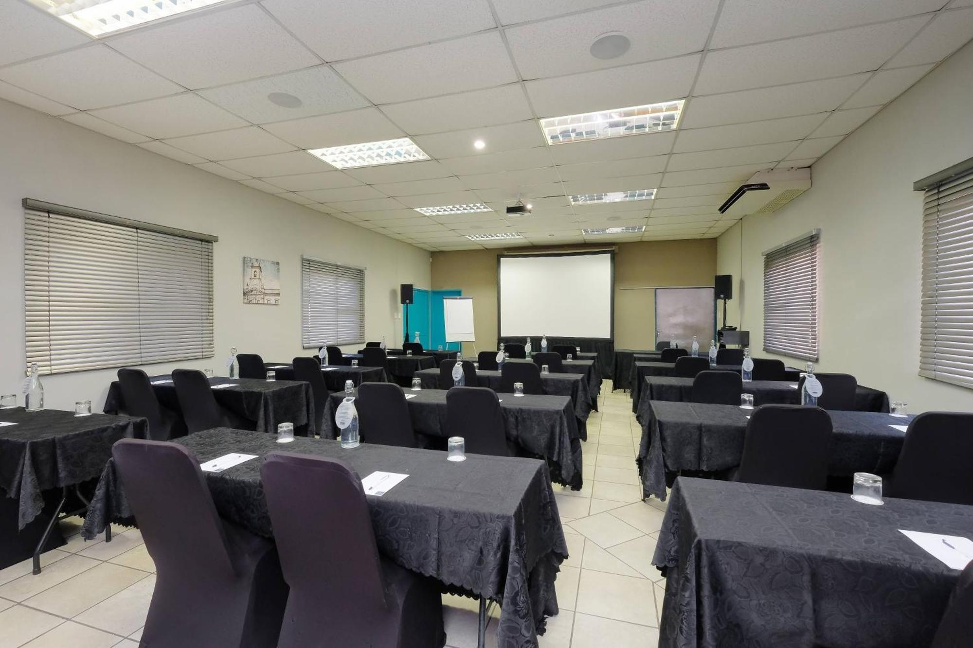 Protea Hotel By Marriott Polokwane Landmark Exterior photo