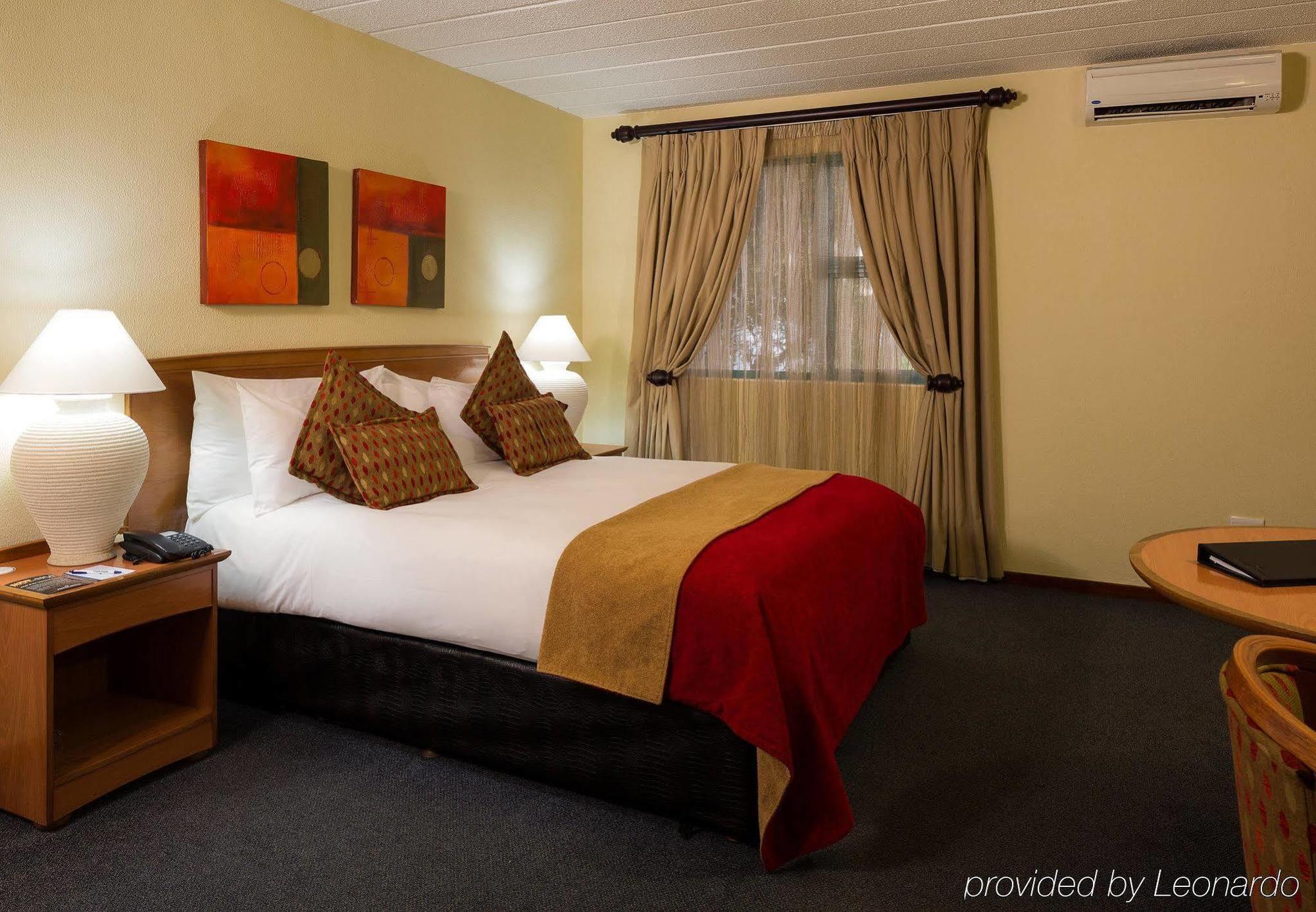 Protea Hotel By Marriott Polokwane Landmark Exterior photo