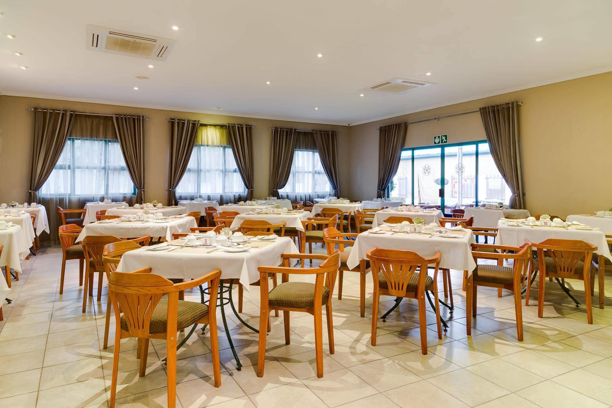 Protea Hotel By Marriott Polokwane Landmark Exterior photo